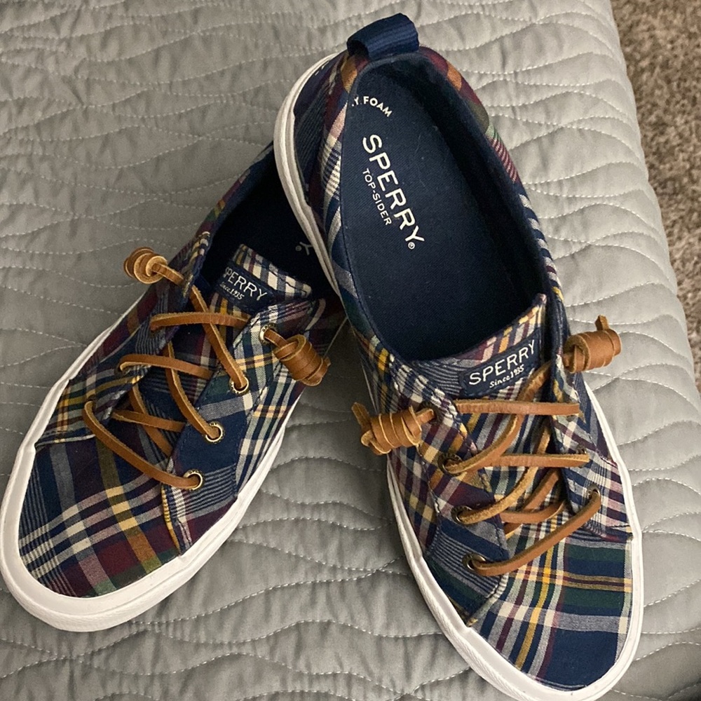 Sperry Top-Sider Navy Plaid Size 7.5